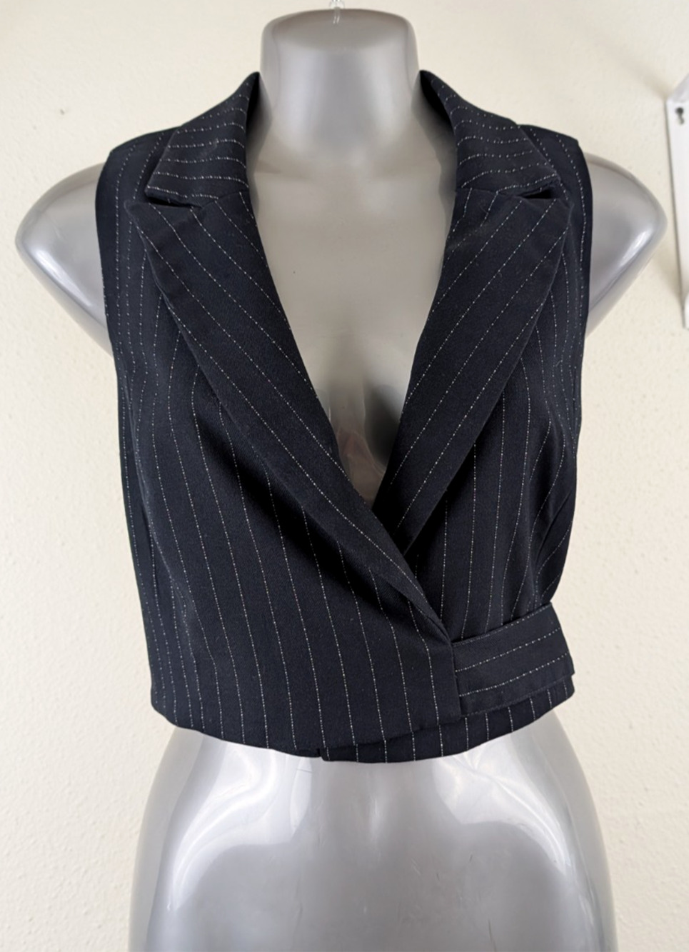 Bebe sz 2 Wrap Around Vest and ties at back blue & striped silver lined 0085